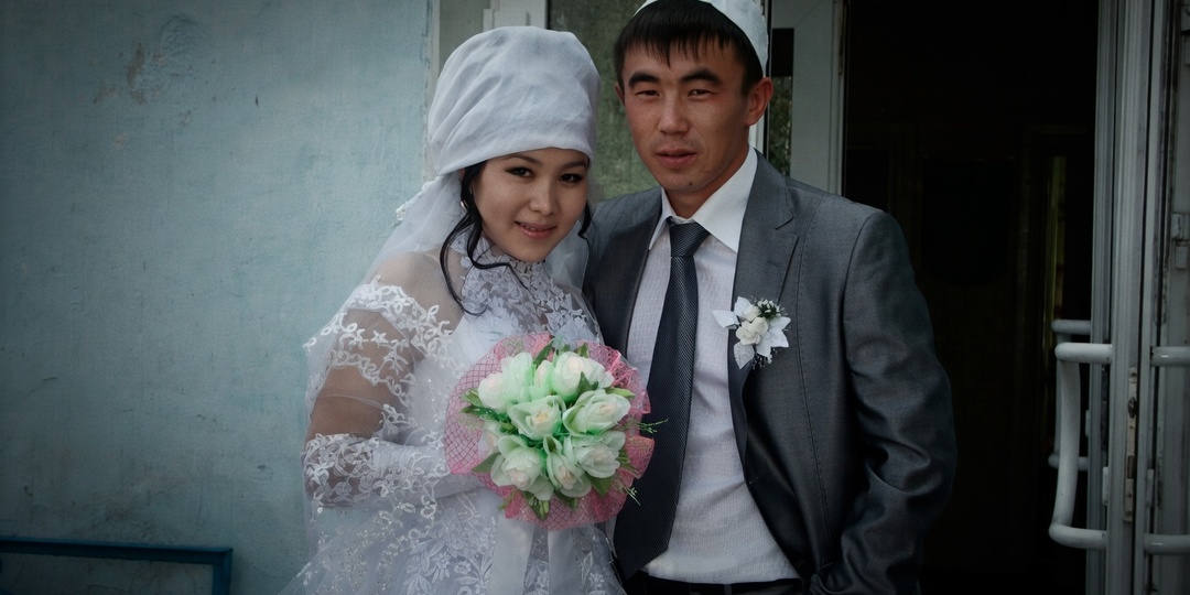 «Бьёт — значит любит»: она верила почти 10 лет. Чем закончилась вера