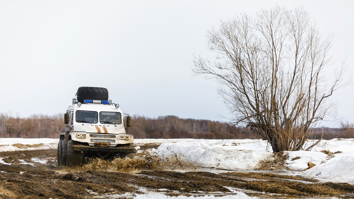    Спасатели Югры перешли на усиленный режим работы