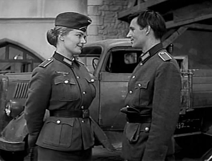 Кадр из фильма «Щит и меч» (1968). Скриншот.