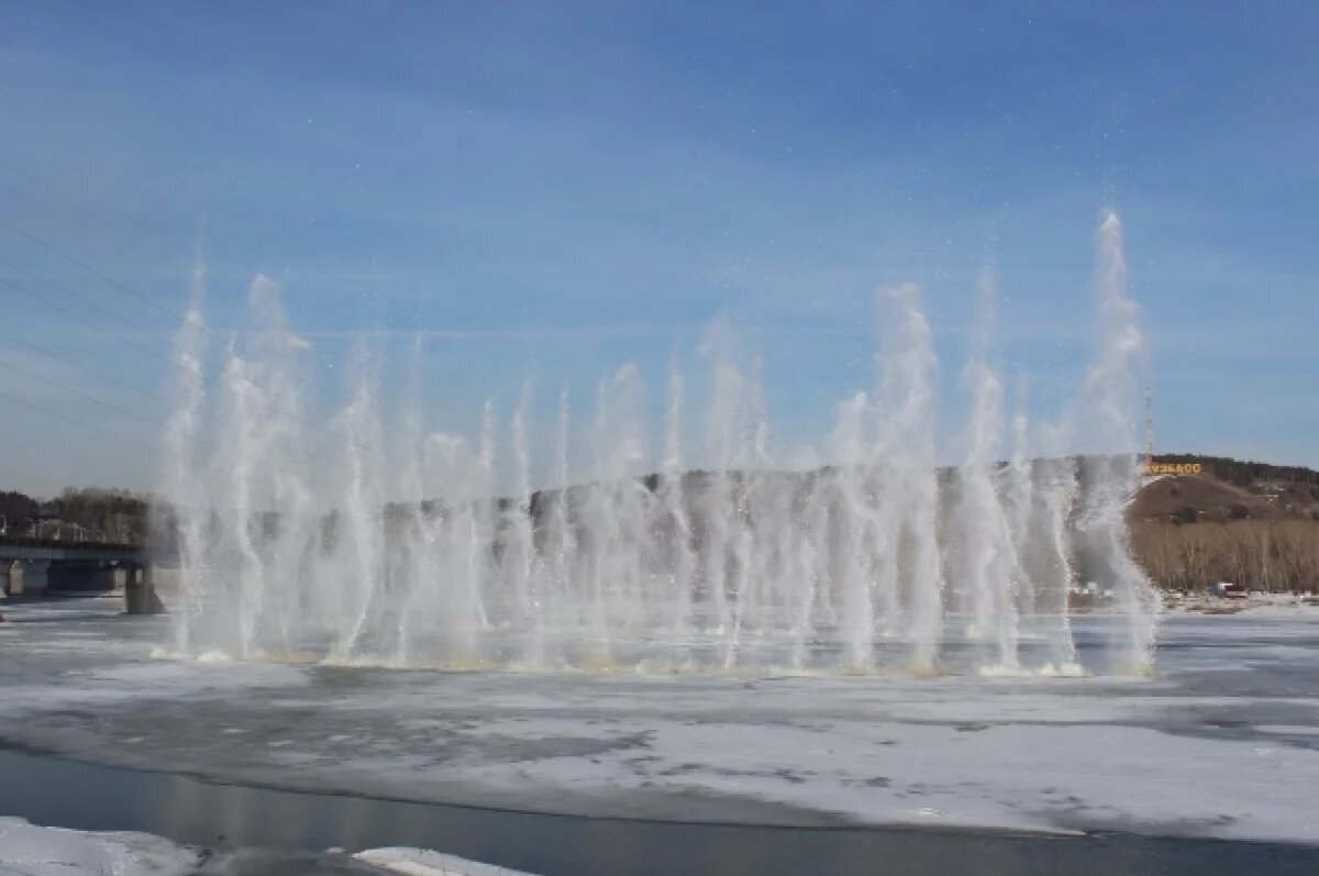    В Саратовской области завершились ледовзрывные работы