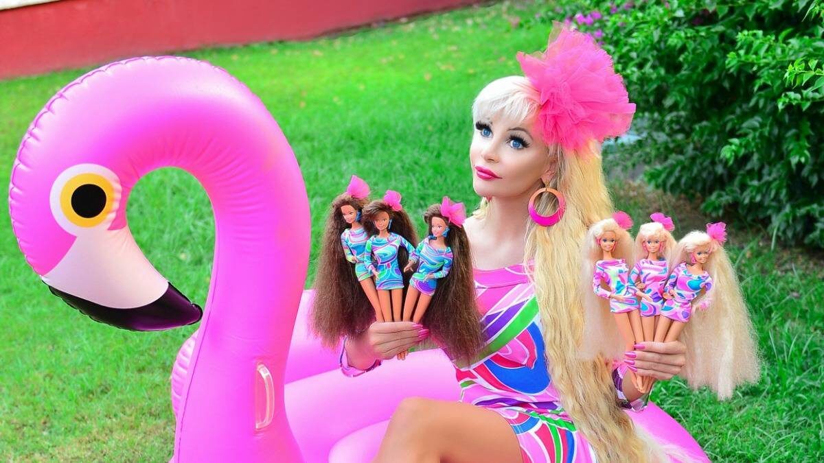    Татьяна Тузова — настоящая российская Барби. В коллекции девушки более 13 тысяч кукол / Фото: Личный архив Татьяны Тузовой