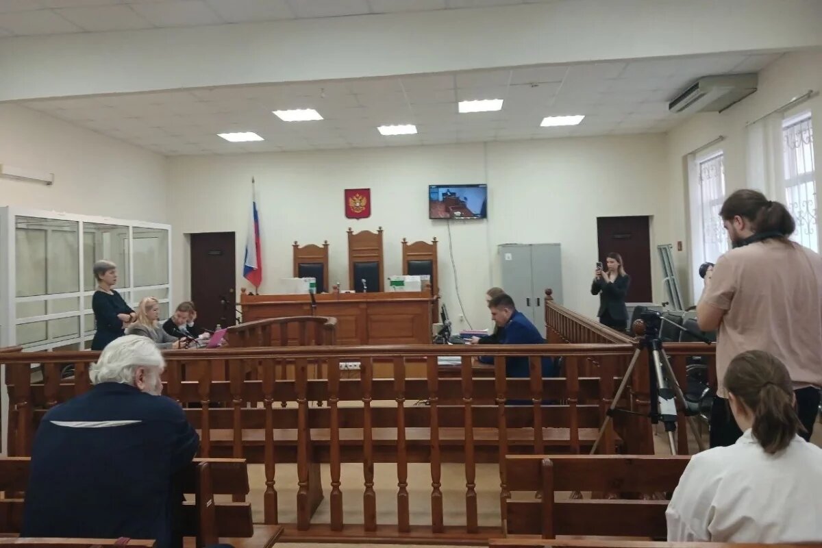    Сотрудница ПсковГУ: Лично Наталье Ильиной деньги не передавала