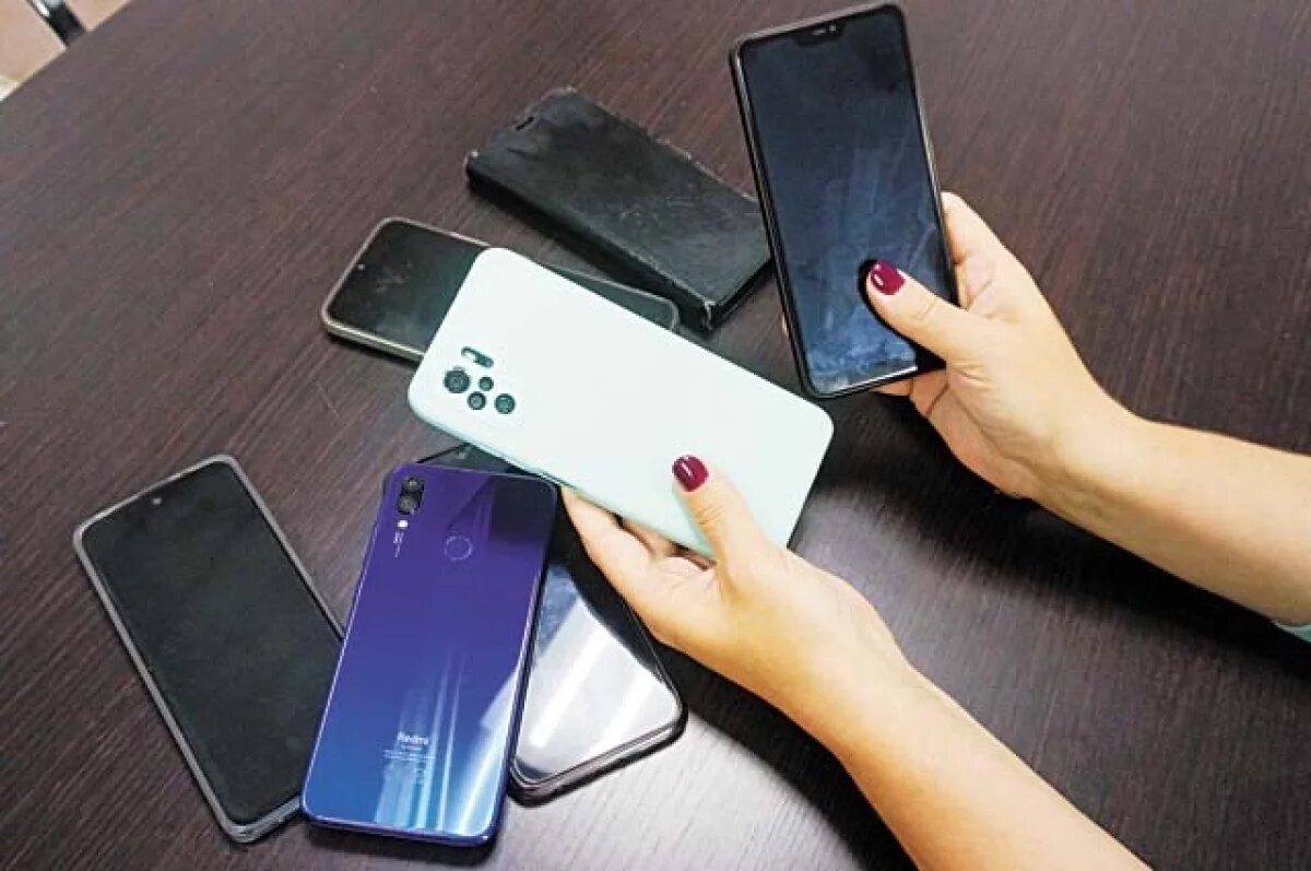    В Барнауле подросток украл пять смартфонов из маркетплейса