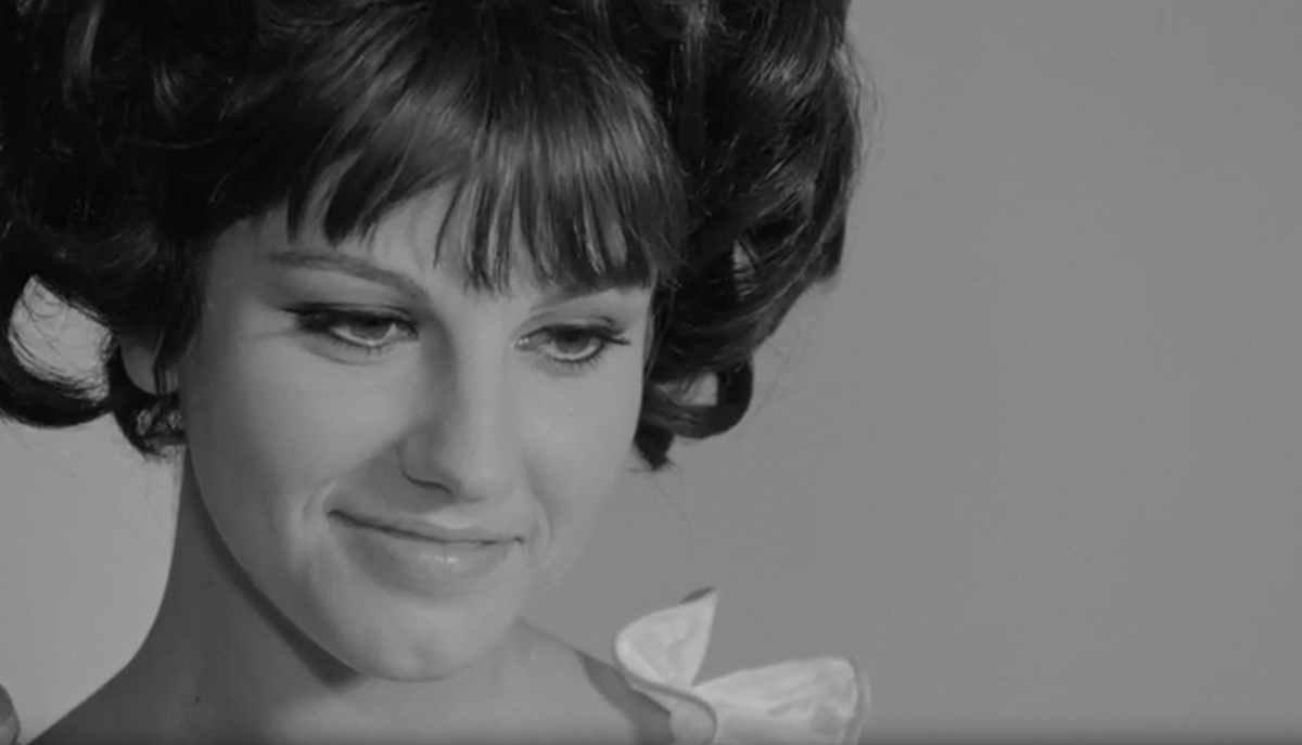 Главную роль в кинодраме "Я её хорошо знал" сыграла одна из самых ярких итальянских актрис Стефания Сандрелли