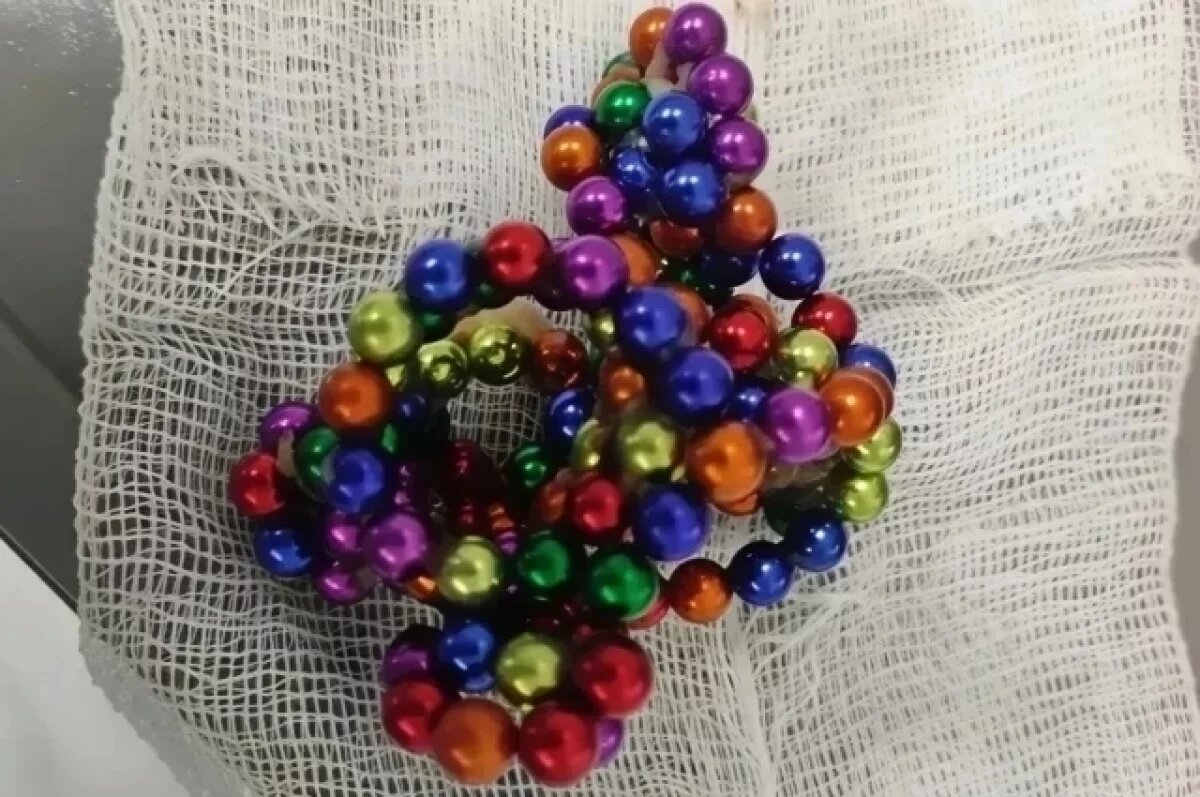    Врачи липецкой больницы спасли ребёнка, проглотившего 144 магнита