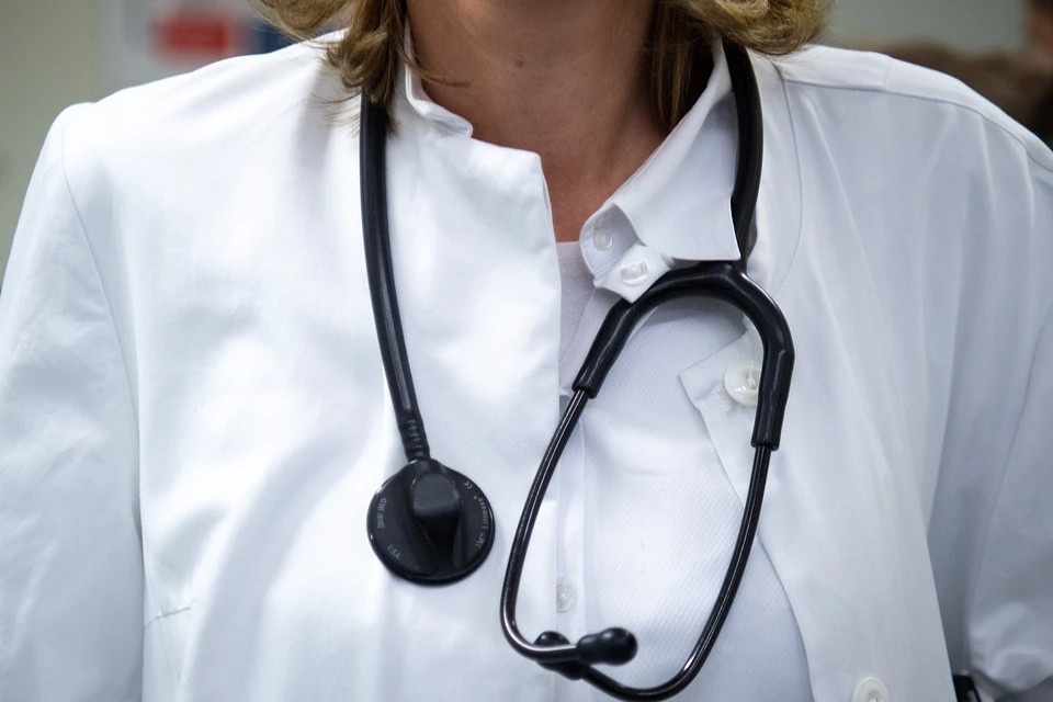    Врачи в Москве удалили выросший у подростка в носу зуб GLOBAL LOOK PRESS