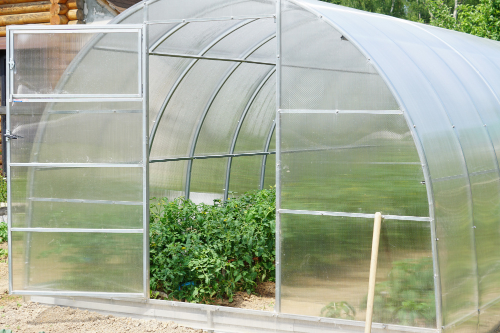 Тепица из поликарбоната