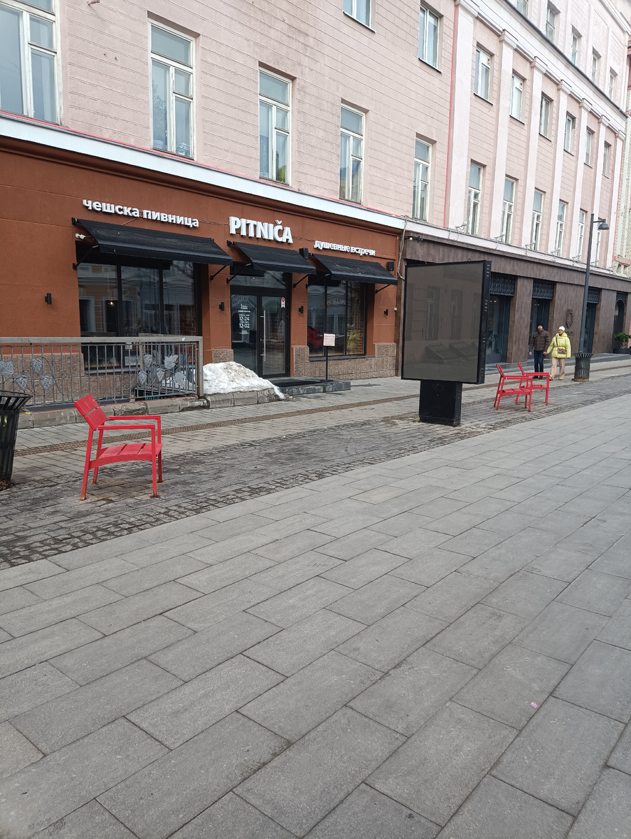 Большая Покровская, шагаем мимо Питницы