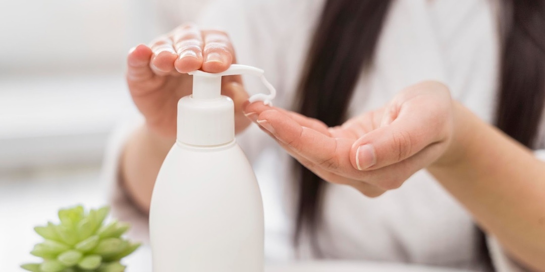 Много — значит лучше? Сколько нужно кондиционера кудрявым волосам