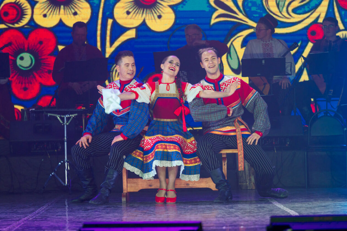 «Забава» из Улан-Удэ приглашает проникнуться народными композициями
Фото: Муниципальный театр народной музыки и танца «Забава» г. Улан-Удэ