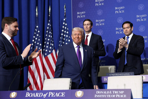 Kevin Lamarque/Reuters   📷