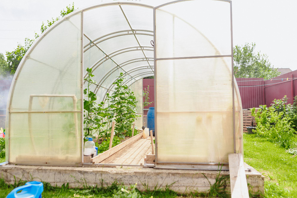 Теплица из поликарбоната