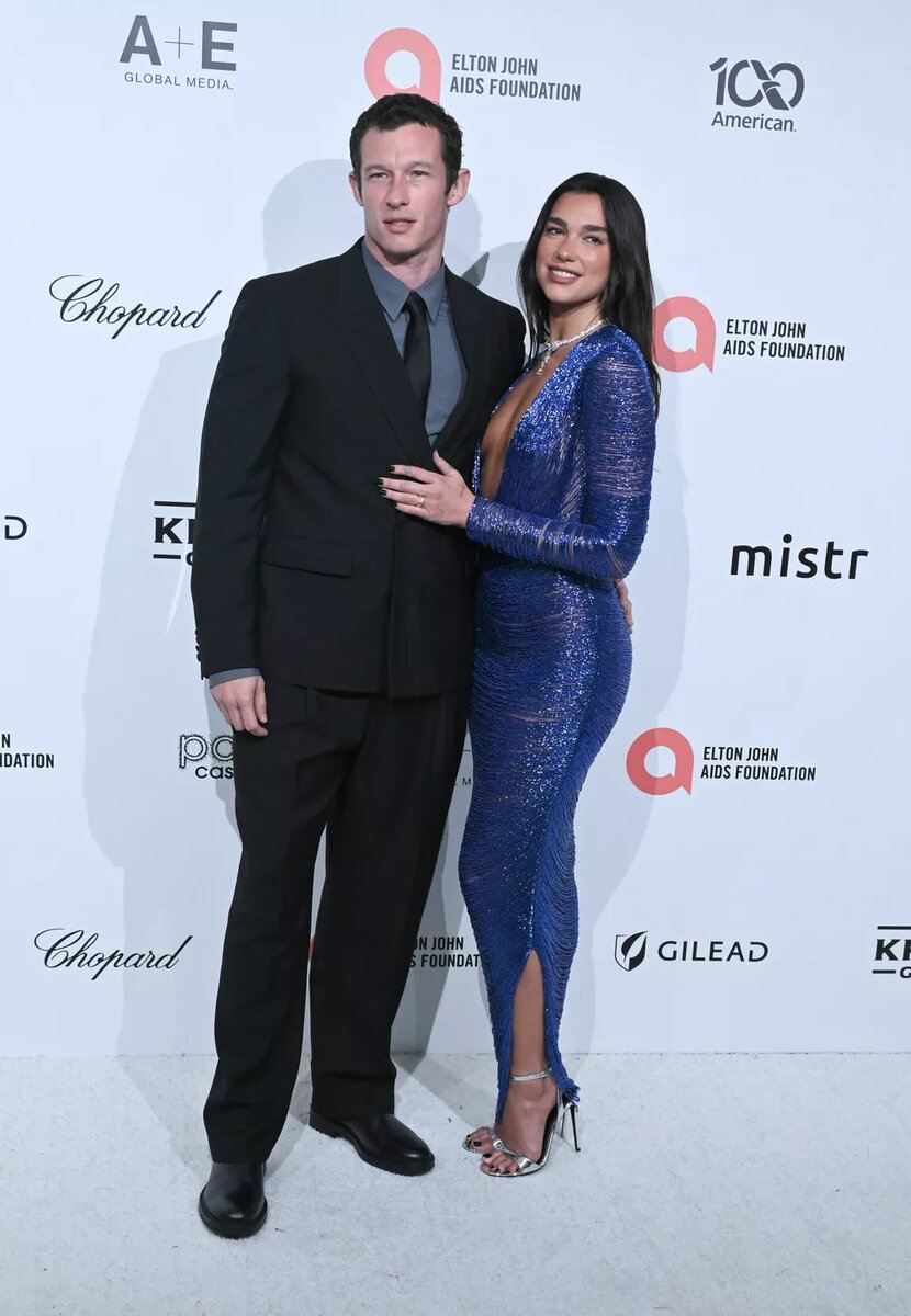 Дуа Липа и Каллум Тернер📷
