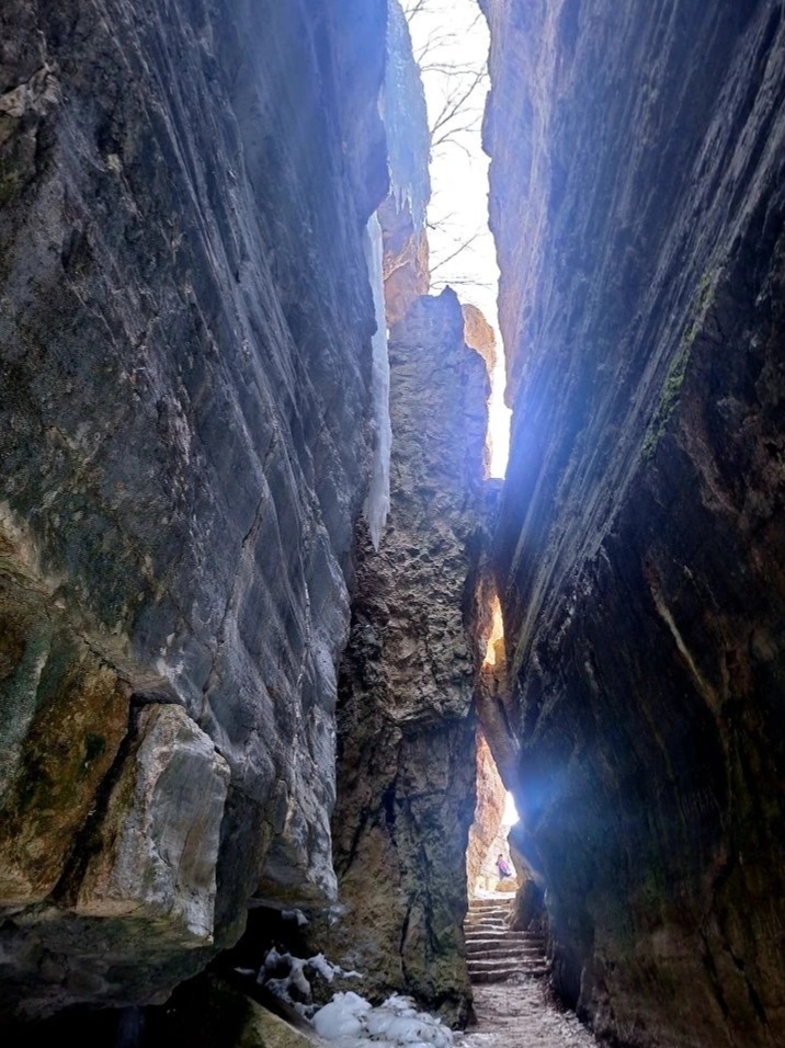 Матласская каменная чаша