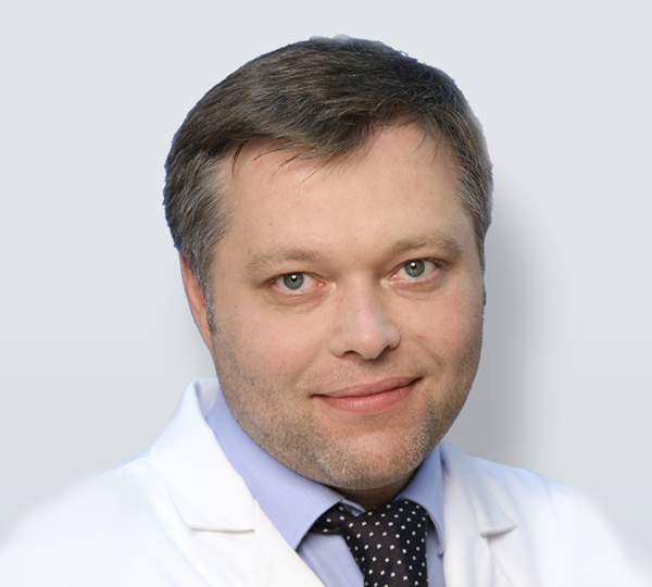 Горбатов Евгений Александрович - кандидат медицинских наук, врач-сердечно-сосудистый хирург