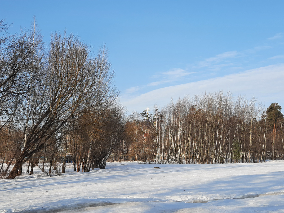 Фото автора. Зима не уходит. В некоторых районах снег еще не растаял. 