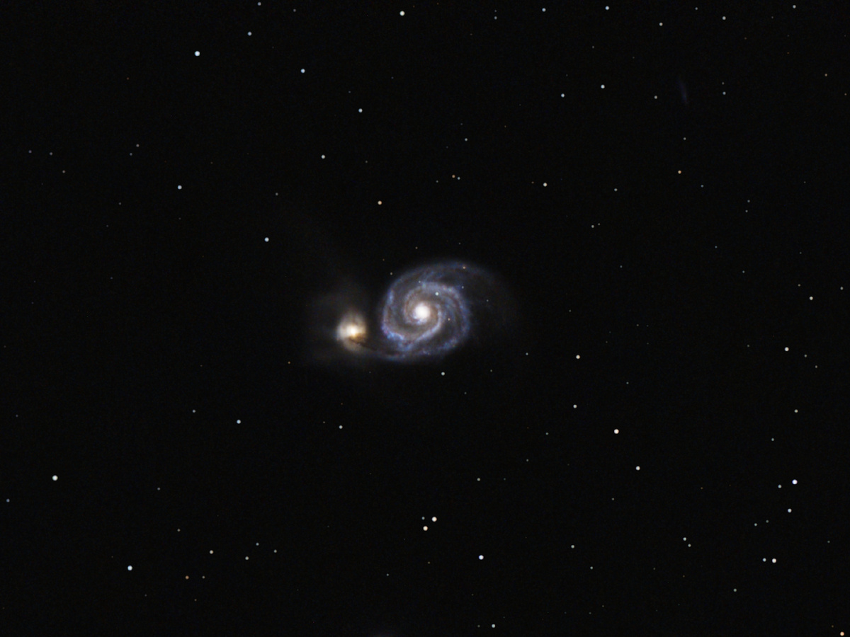 M51 и NGC5195. Оборудование: ZWO Seestar S50, ~4.5 часа суммарной экспозиции. Обработка: siril, graxpert, photoshop.