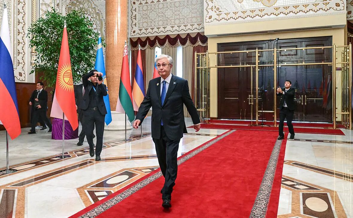    Источник: Касым-Жомарт Токаев Фото: Кристина Кормилицына / ТАСС. rbc.ru Дамир Макеев