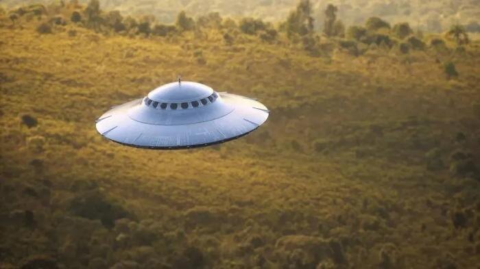 Обложка © Shutterstock / FOTODOM /ktsdesign