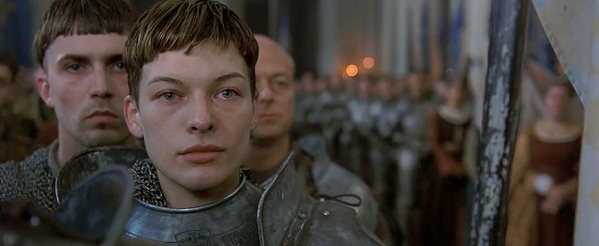 Кадр из кинофильма "Жанна д'Арк", 1999 г., режиссер и продюсер Люк Бессон, сценаристы Люк Бессон, Эндрю Биркин, композитор Эрик Серра (скриншот) 