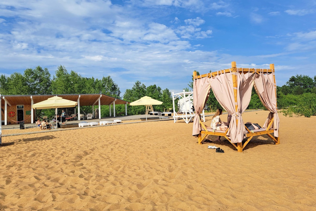 Россияне готовятся к летнему зарубежному отдыху.  Фото: ФедералПресс / Вера Романескул