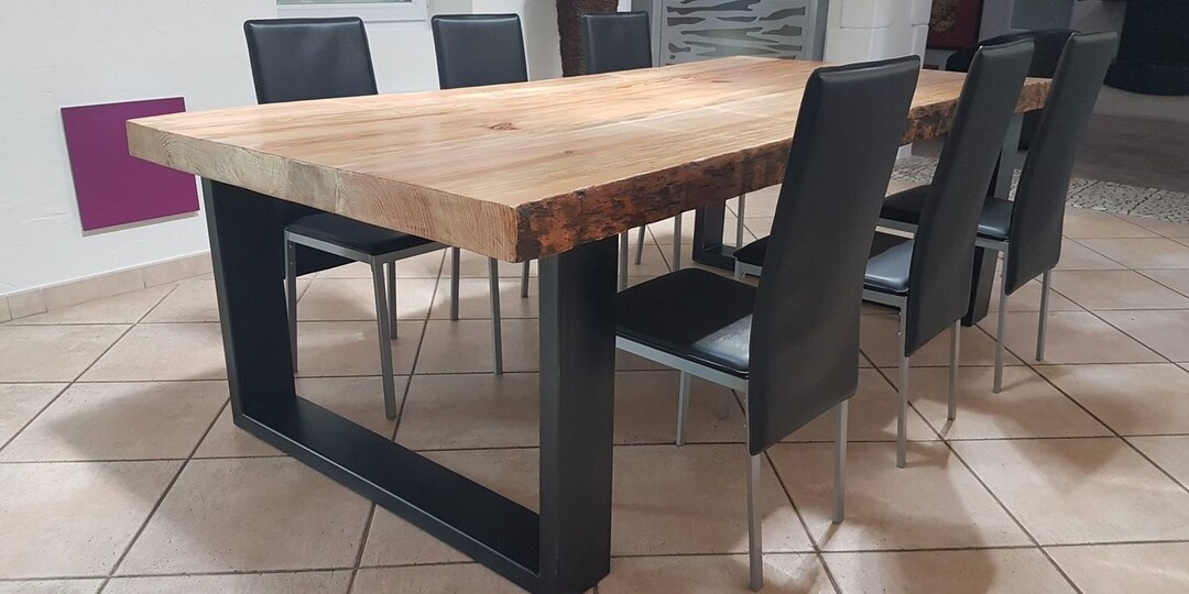 Топ-10 столов для большой кухни