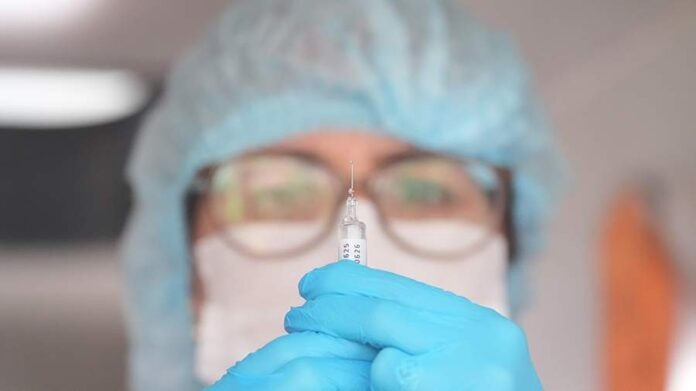    Генная терапия ER-100: Новая эра в лечении катаракты и продлении активной жизни.