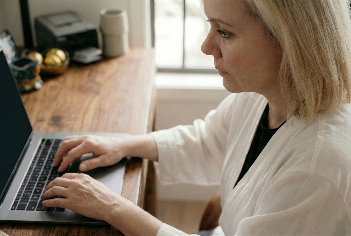 Автор статьи: Алина Ивановна Попова, ветеринар со стажем 25+ лет, зоопсихолог, Главный врач выездной ветеринарной клиники Динго.