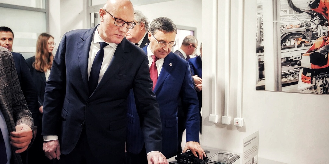 40 процессоров суверенитета: России удалось обойти китайцев в гонке за собственным ИИ