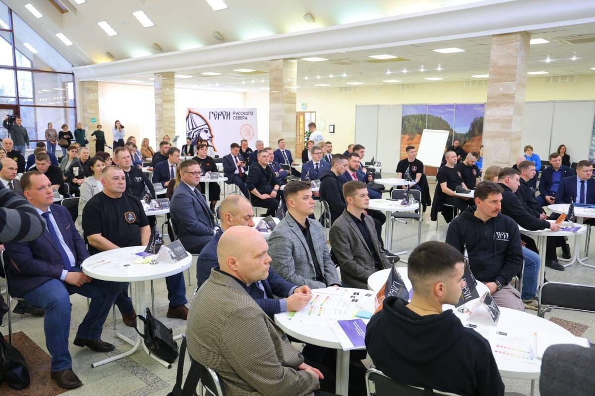    В первый день прошла стратегическая сессия, участниками которой стали финалисты проекта, их наставники