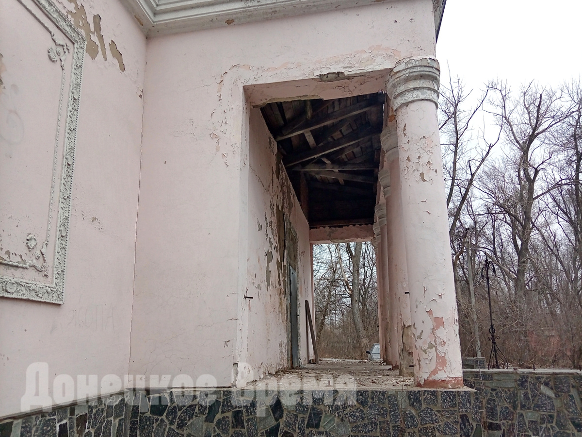 Дворец культуры разрушен основательно /Фото: Виктория Павлова