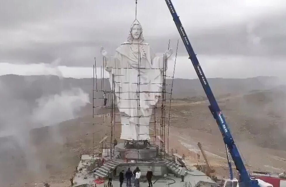     / Источник: Кадр из видео