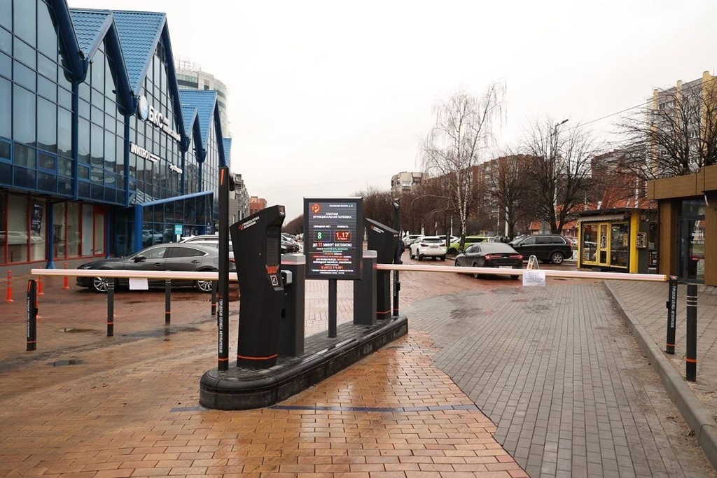 Платная парковка в Калининграде.Фото: администрация Калининграда Алексей Луньков  📷
