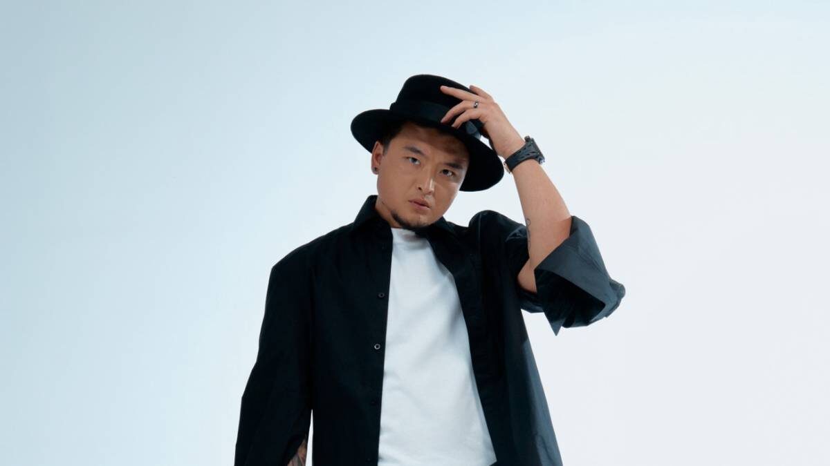    Анатолий Цой уверен, что музыкальное образование может помочь артисту, но главное — это талант и упорство / Фото: Пресс-служба Анатолия Цоя