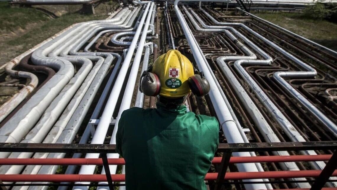    нефтепровод