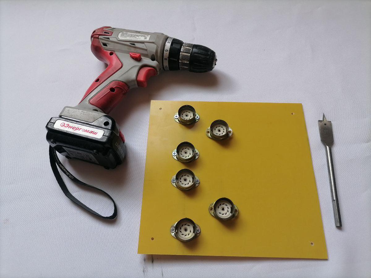 Монтаж панелек для ламп