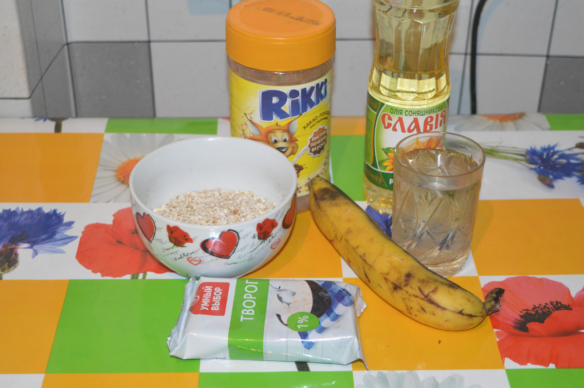 Шоколадный овсяноблин с творогом и бананом. Шаг 1.