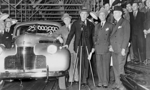 GM Builds 25 Million Cars, 1940 - Mac's Motor City GarageMac's Motor City