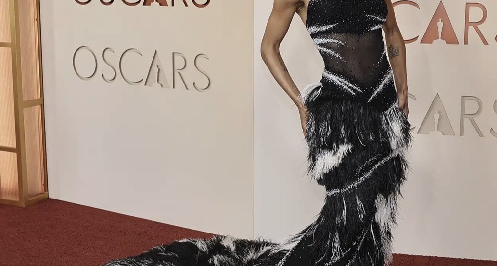 Кто затмил всех на «Оскаре-2026»: Кендалл в образе Джессики Рэббит, звезда Chanel и возвращение элегантности
