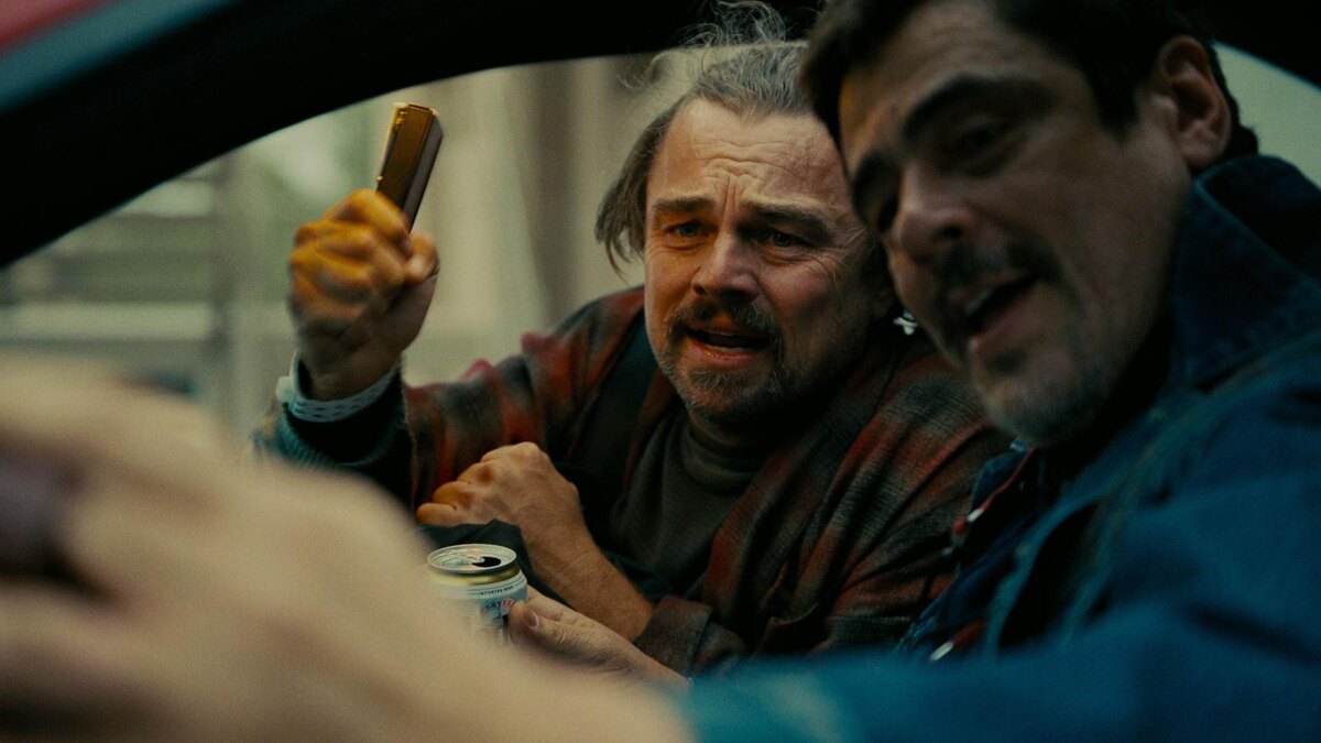     Кадр из фильма «Битва за битвой» / Legion-Media / Warner Bros. — Ghoulardi Film Company