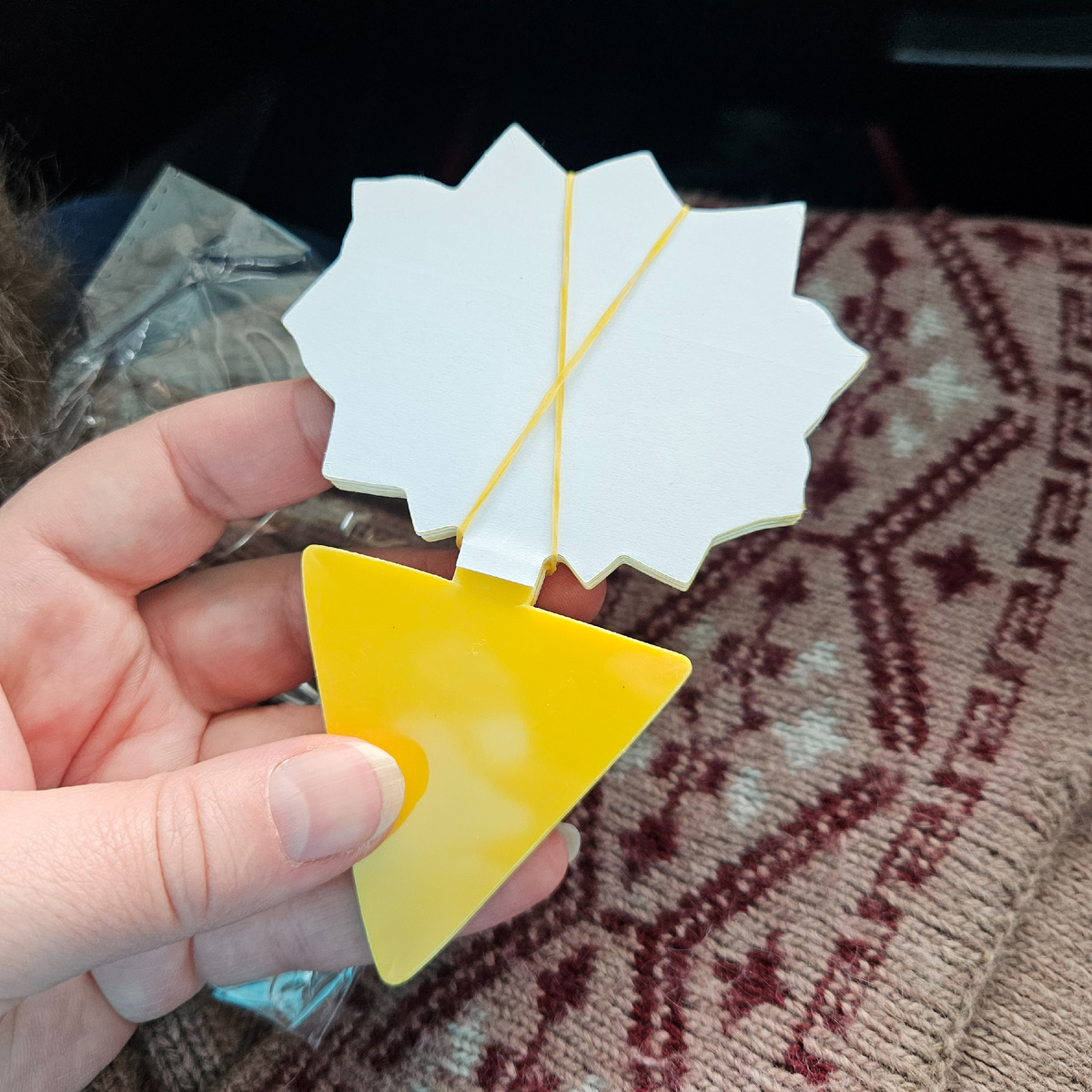 Липучка от мошек с китая.