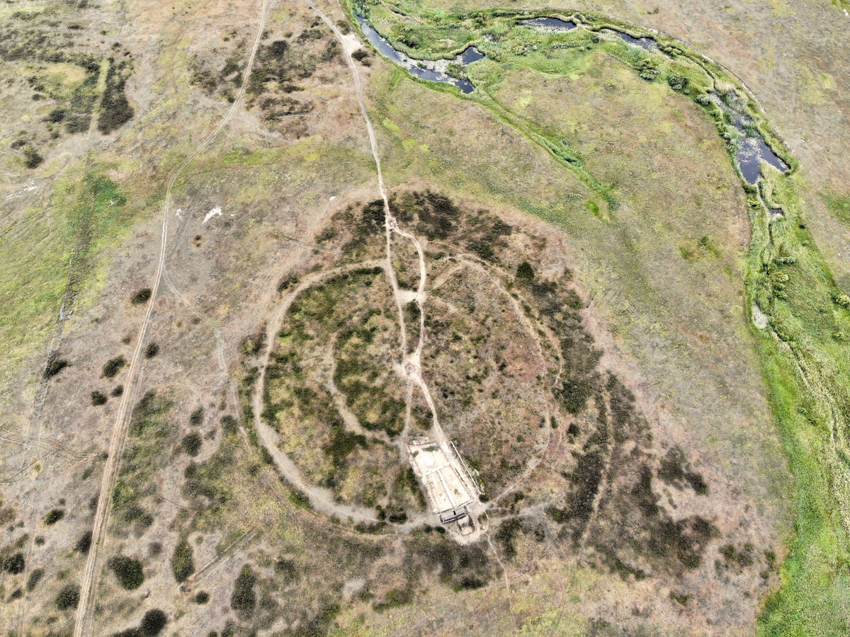 Вид на Аркаим сверху. Источник фото: https://bepowerback.livejournal.com/103513.html