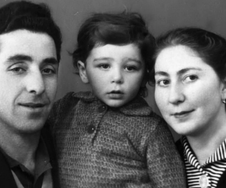    Григорий Лепс с мамой. Источник: inst/gvleps *