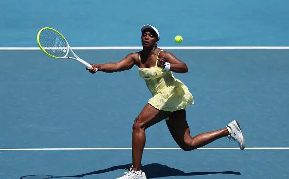    Источник: Слоан Стивенс Фото: Morgan Hancock / Getty Images. rbc.ru Руслан Титов