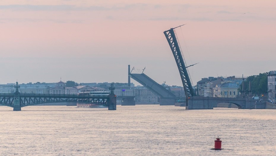    "Мостотрест" опубликовал первый график разводки мостов в 2026 году Автор фото: Тихонов Михаил