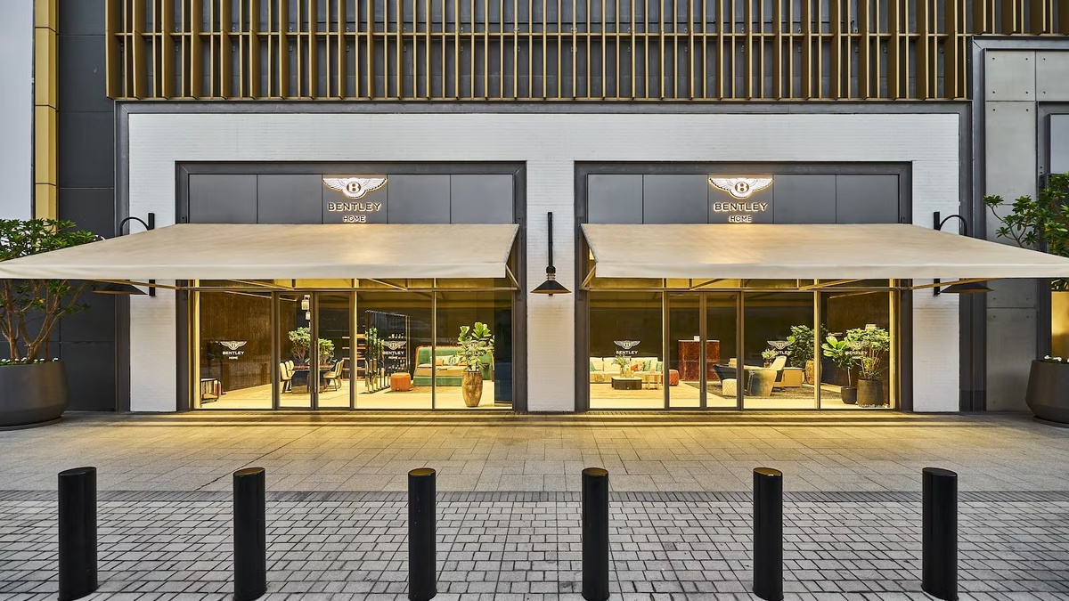Автосалон Bentley в ОАЭ