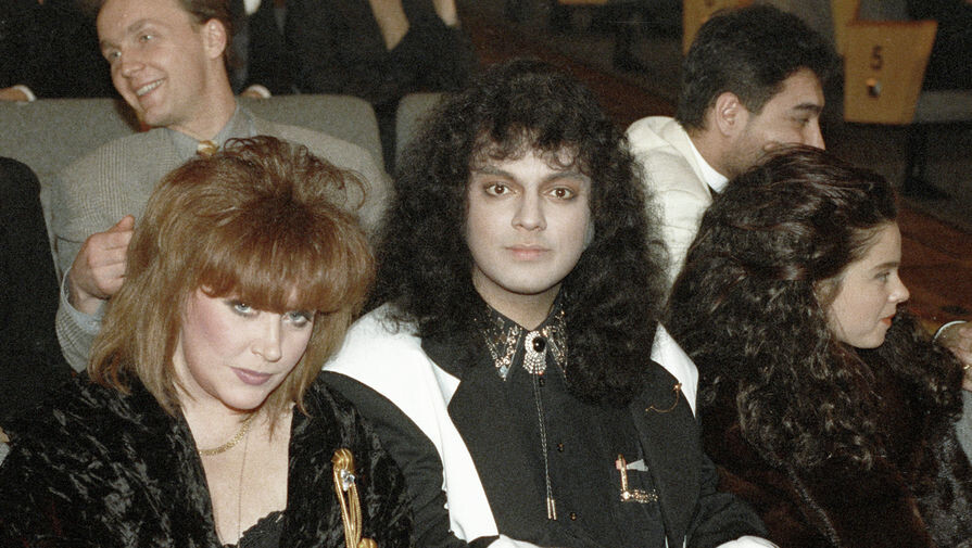 Алла Пугачева, Филипп Киркоров и Наташа Королева во время церемонии вручения премии «Овация» в Москве, 1994 год / Юрий Сомов/РИА «Новости»   📷