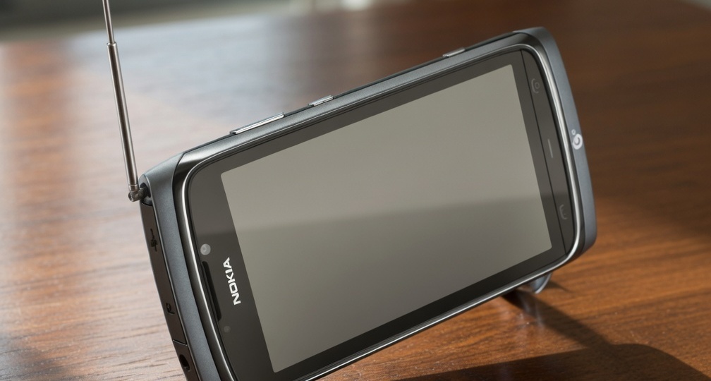 Почему перестали выпускать смартфоны с FM-радио и телевизором?