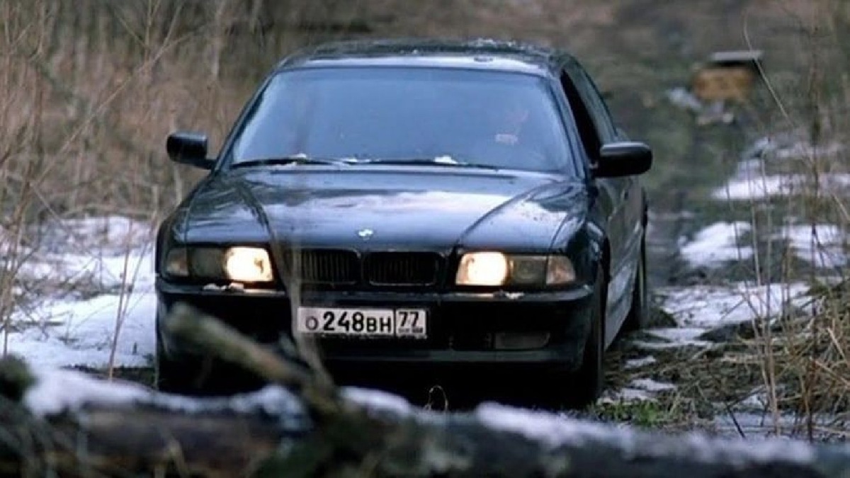    Фото: Кадр из фильма «Бумер» (2003)