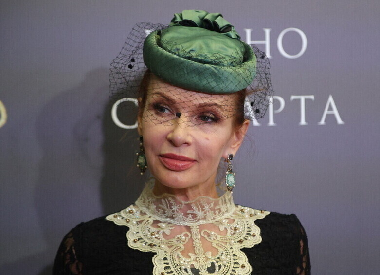     Эвелина Бледанс